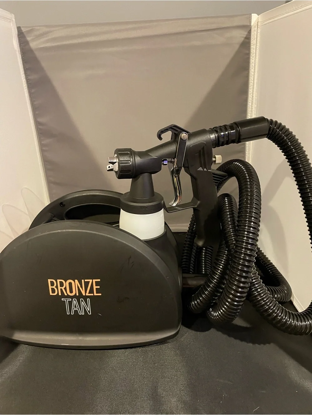 Bronze Tan Spray Tan Machine -NEVER USED - HVLP Gun for Salon & Mobile Tanning